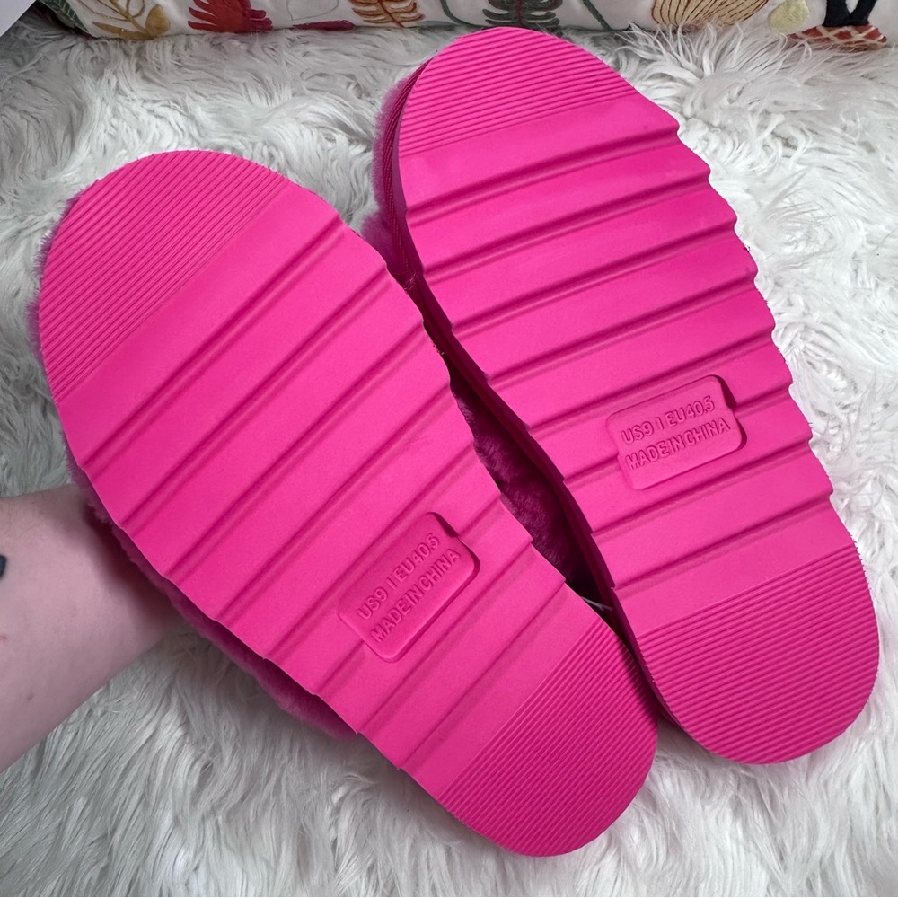 EZ Feet • Genuine Shearling Fluffy Hot Pink Slippers - Picture 5 of 12